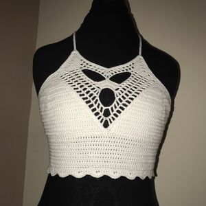 Crochet crop top (NWT)